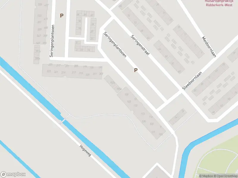 Ambulance met gepaste spoed naar de Seringenplantsoen in Ridderkerk