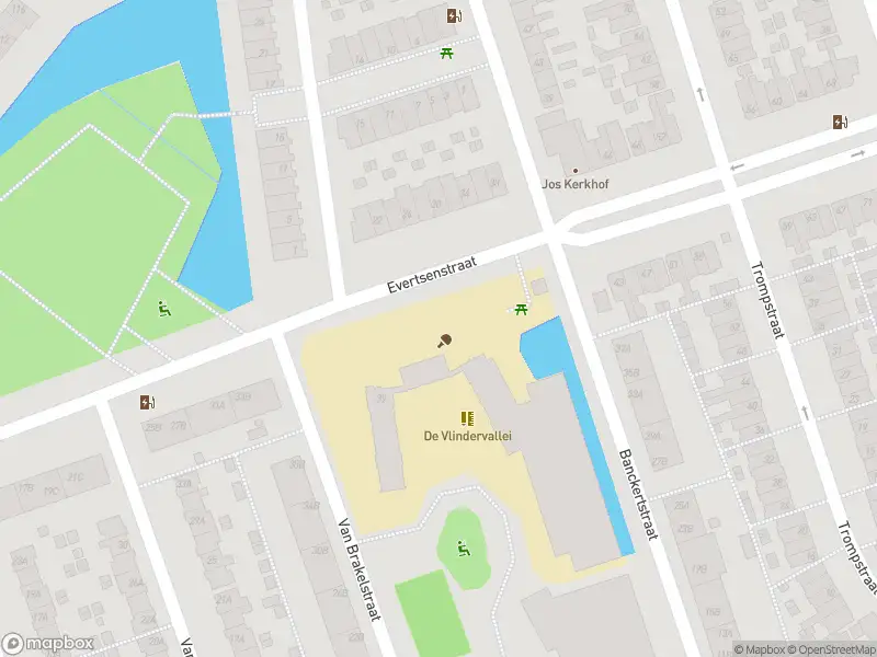 Brandweer met grote spoed naar de Piet Heinstraat in Amersfoort vanwege reanimatie