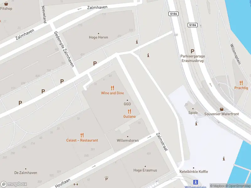 Ambulance met gepaste spoed naar de Zalmstraat in Rotterdam