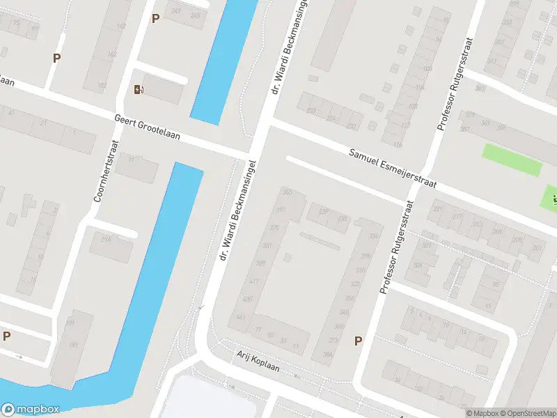 Ambulance met gepaste spoed naar de Dr. Wiardi Beckmansingel in Vlaardingen