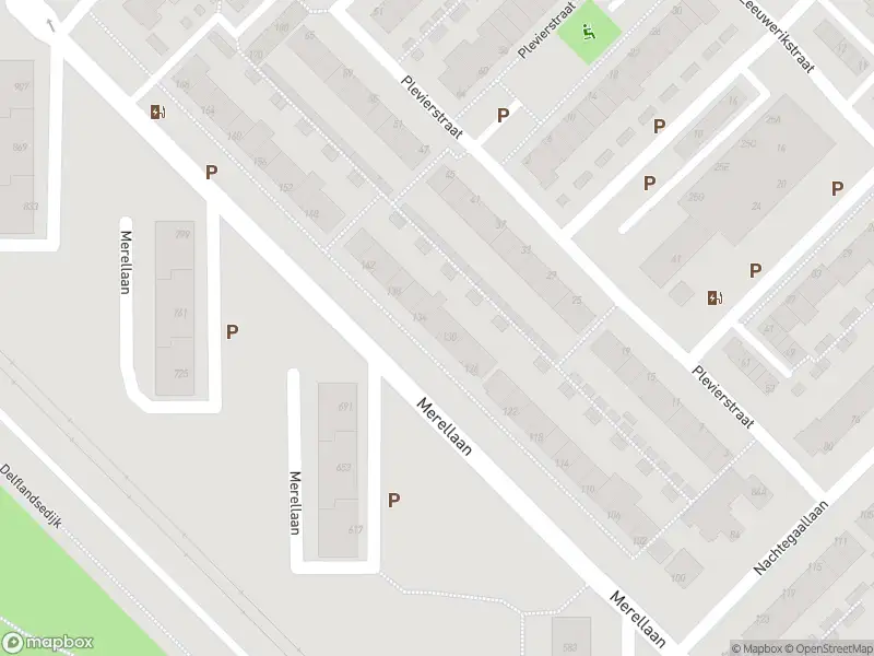 Ambulance met grote spoed naar de Merellaan in Maassluis