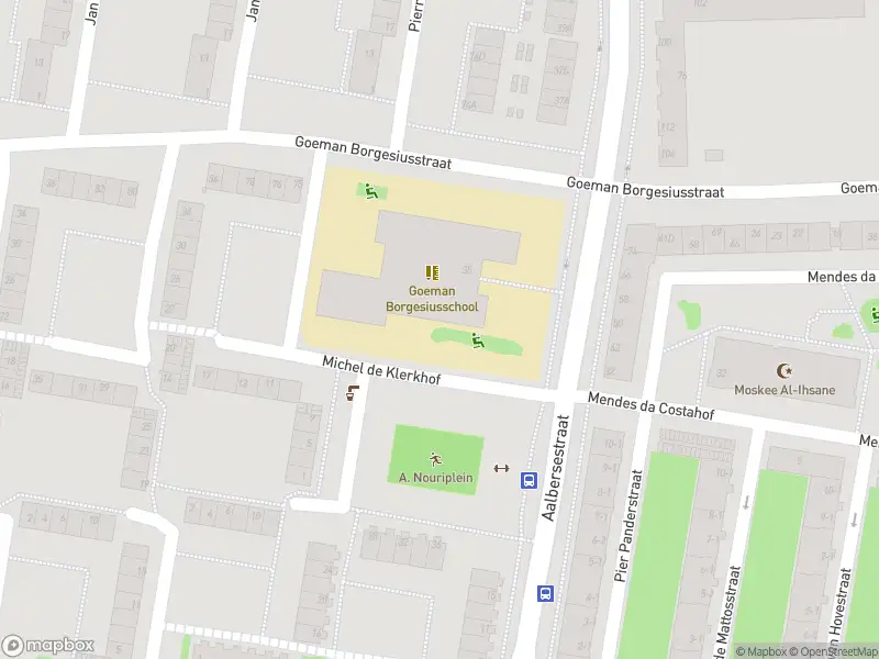 Ambulance met gepaste spoed naar de Jan Springerhof in Amsterdam