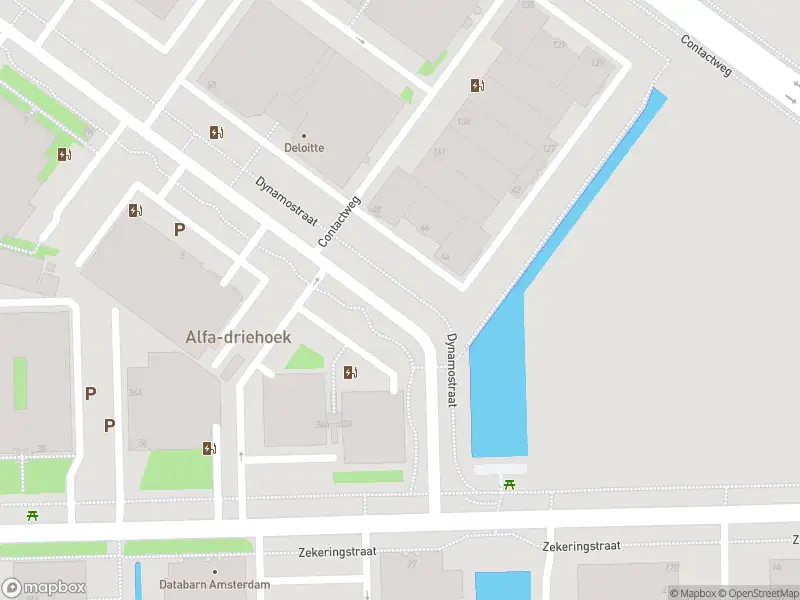 Ambulance met grote spoed naar de Zekeringstraat in Amsterdam