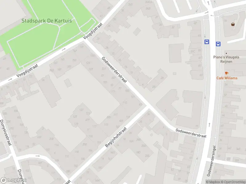 Brandweer met gepaste spoed naar de Kazerneplein in Roermond vanwege een liftopsluiting