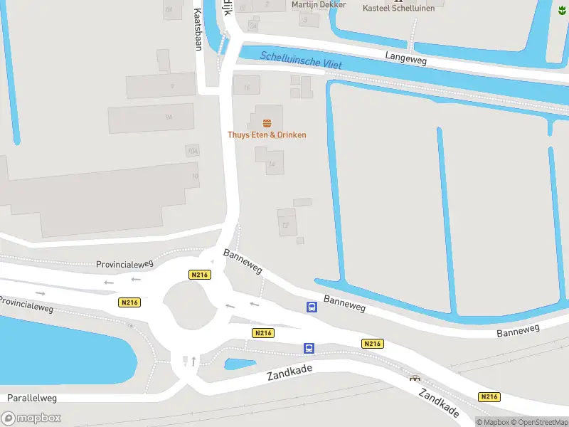 Ambulance met grote spoed naar de Zandkade in Schelluinen