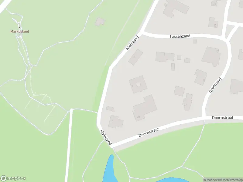 Ambulance met grote spoed naar de Kleinzand in Hoek van Holland