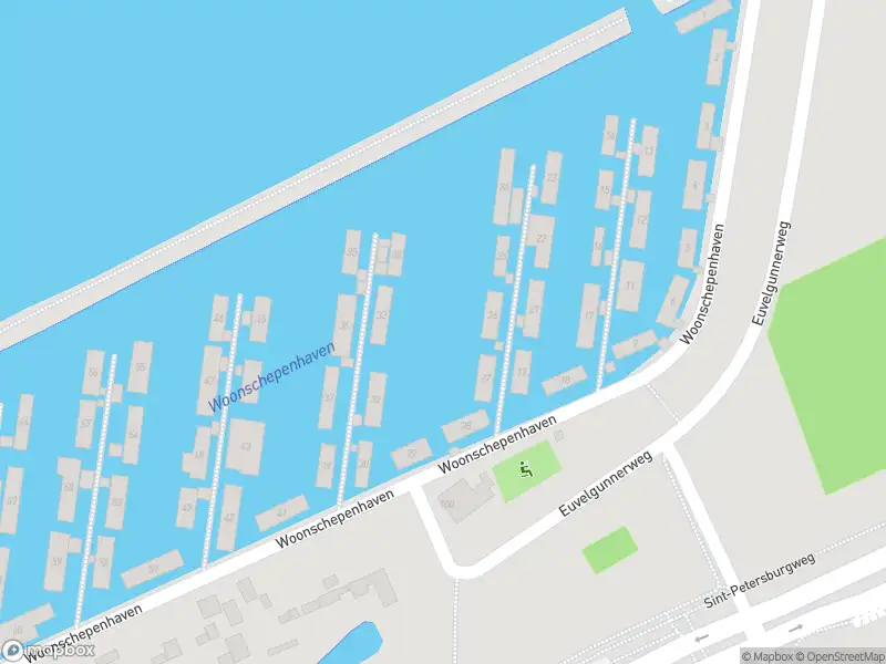 Brandweer met gepaste spoed naar de Woonschepenhaven in Groningen vanwege een buitenbrand