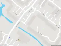 Ambulance met grote spoed naar de Overslag in Amsterdam