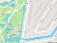 Ambulance met grote spoed naar de Van Aerssenlaan in Rotterdam