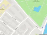 Ambulance met gepaste spoed naar de Paltroklaan in Rotterdam