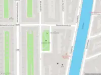 Ambulance met gepaste spoed naar de Legmeerstraat in Amsterdam