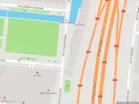 Ambulance met grote spoed naar de Gerrie Knetemannlaan in Amsterdam