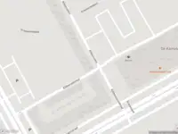 Ambulance met grote spoed naar de Kikkenstein in Amsterdam