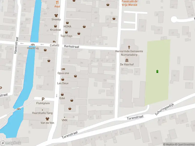 Ambulance met gepaste spoed naar de Torenstraat in Numansdorp