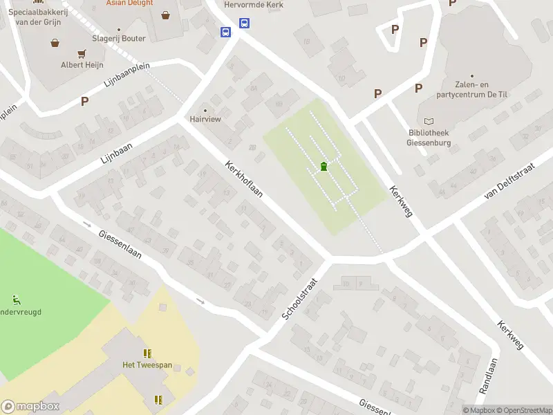 Ambulance met grote spoed naar de Kerkhoflaan in Giessenburg