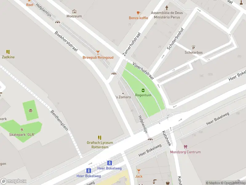 Ambulance met gepaste spoed naar de Boekhorststraat in Rotterdam