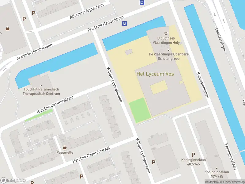 Ambulance met gepaste spoed naar de Holysingel in Vlaardingen