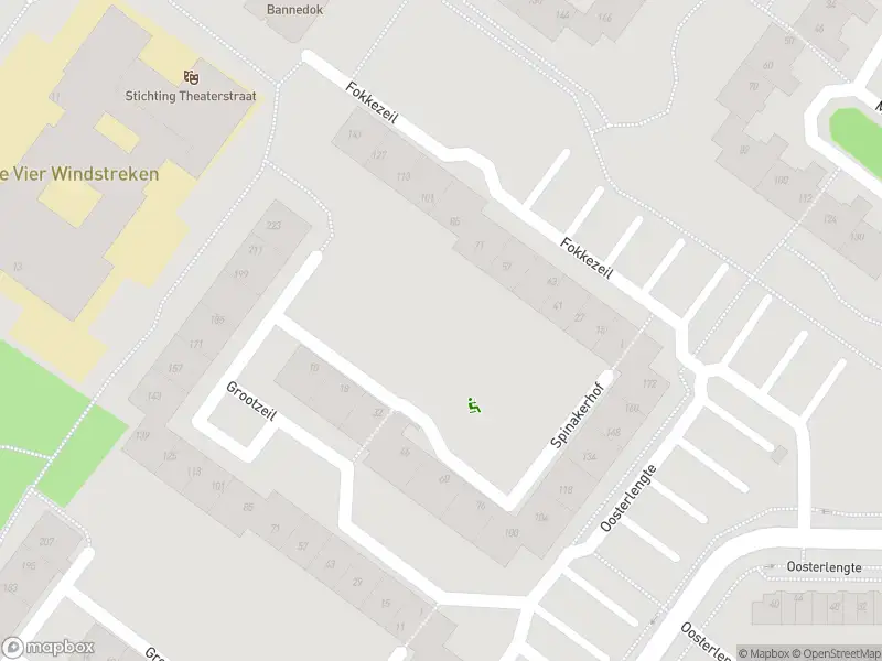 Ambulance met gepaste spoed naar de Loefzijde in Amsterdam