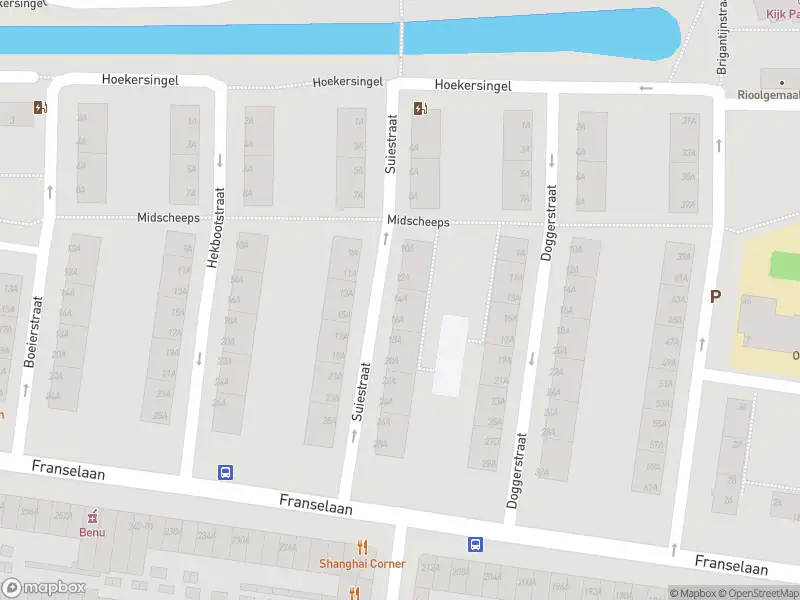 Ambulance met grote spoed naar de Suiestraat in Rotterdam