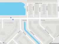 Ambulance met grote spoed naar de Amstelstraat in Spijkenisse