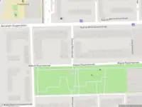 Ambulance met grote spoed naar de Ewoud Worststraat in Amsterdam