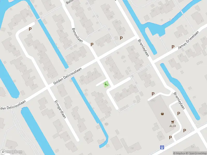 Brandweer met gepaste spoed naar de Goudreinetlaan in Blokker