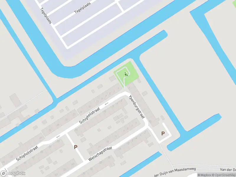 Ambulance met grote spoed naar de Schipholstraat in Rotterdam