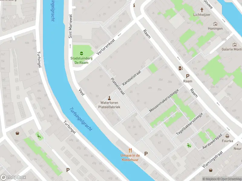 Ambulance met grote spoed naar de Plateelstraat in Gouda