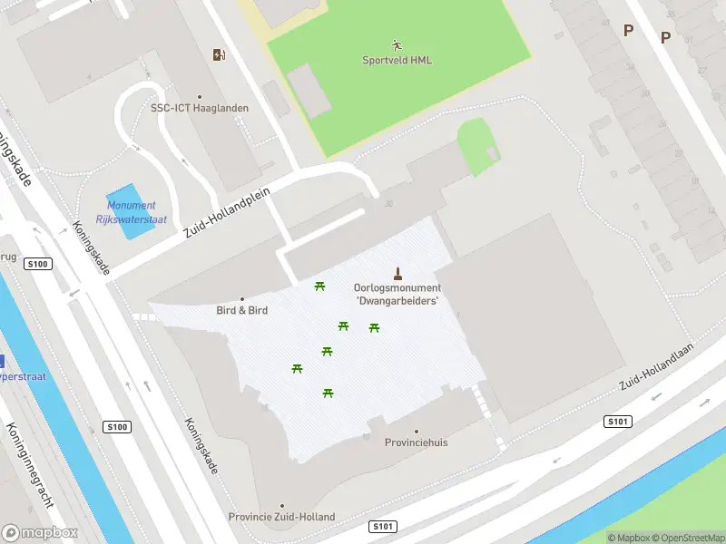 Ambulance met gepaste spoed naar de Zuid-Hollandplein in 's-Gravenhage