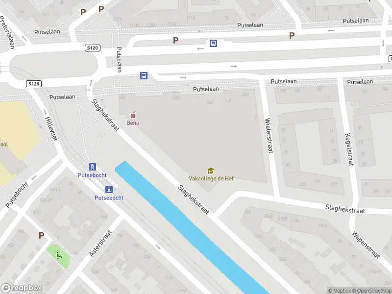 Ambulance met grote spoed naar de Slaghekstraat in Rotterdam