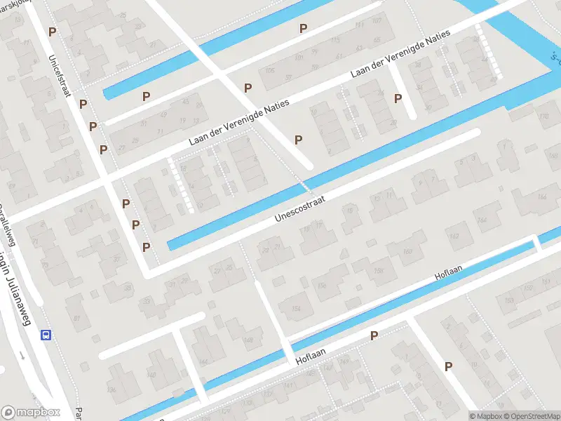 Brandweer met grote spoed naar de Raad van Europastraat in 's-Gravenzande vanwege waarnemen gaslucht