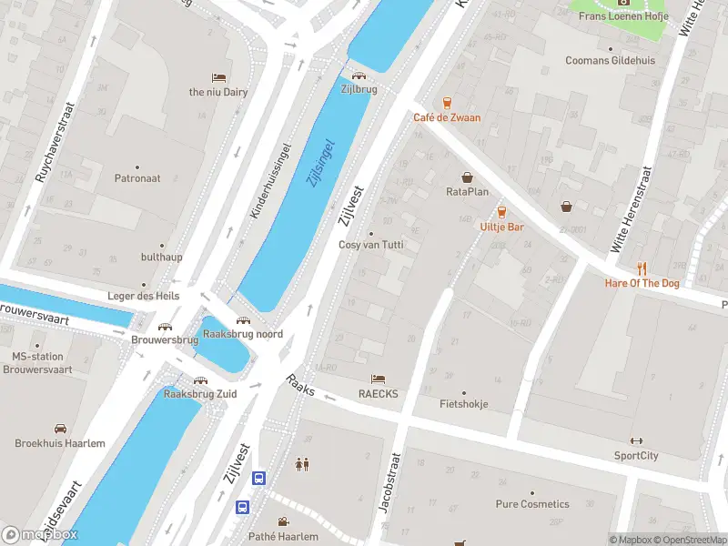 Ambulance met gepaste spoed naar de Zijlvest in Haarlem