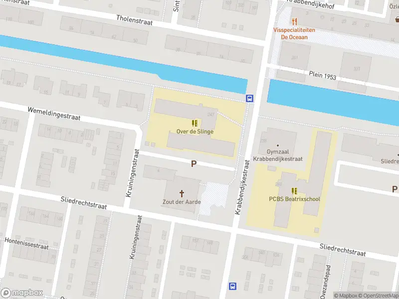 Ambulance met gepaste spoed naar de Krabbendijkestraat in Rotterdam