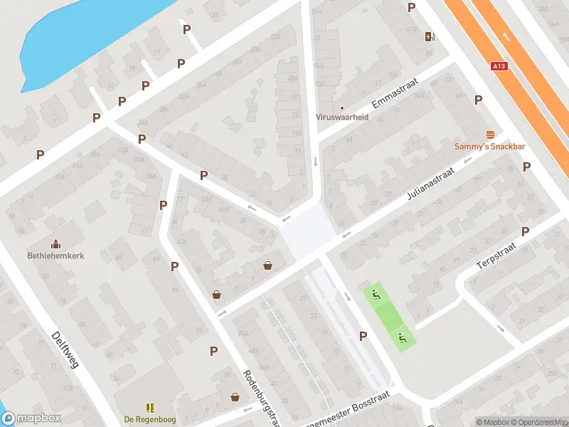 Brandweer met gepaste spoed naar de Oranjeplein in Rotterdam