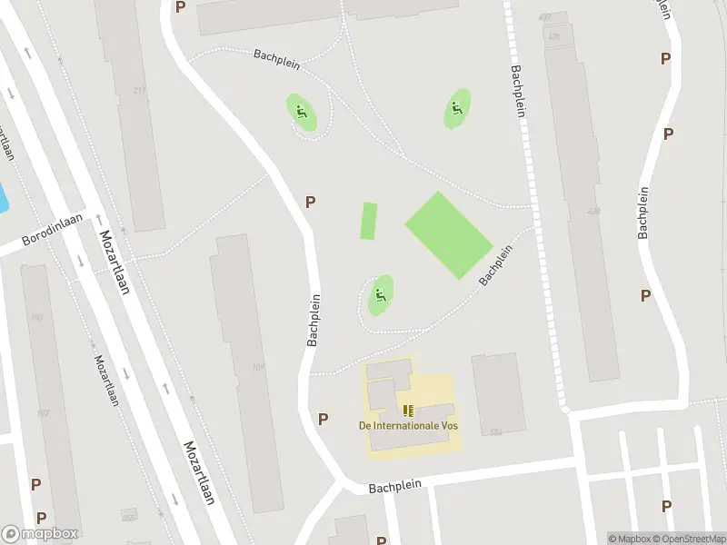 Ambulance met grote spoed naar de Bachplein in Schiedam