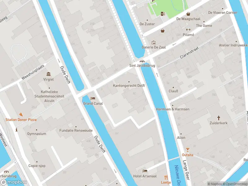 Politie met grote spoed naar de Achterom in Delft vanwege ongeval met letsel