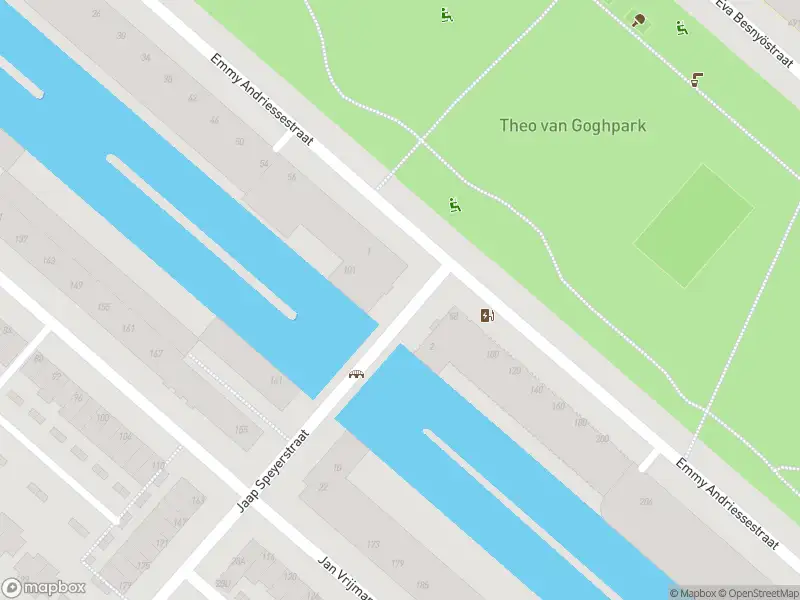 Ambulance met grote spoed naar de Jaap Speyerstraat in Amsterdam