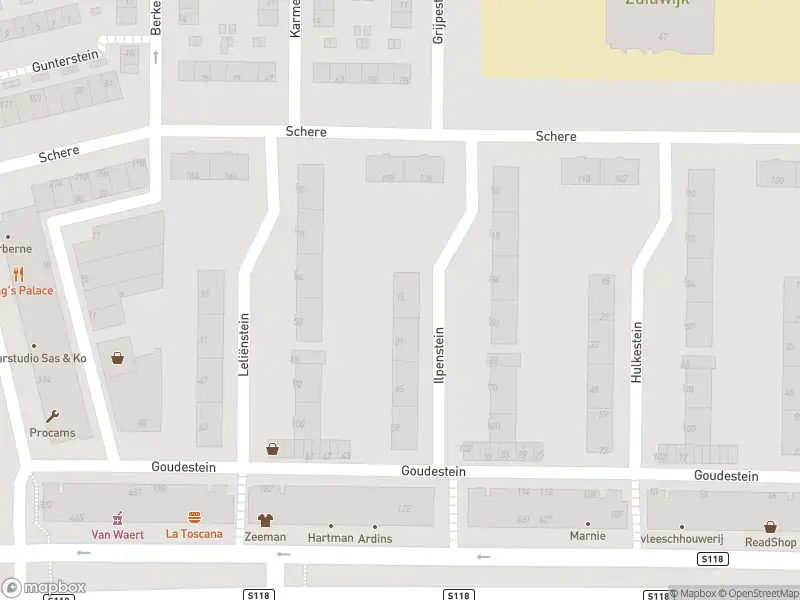 Ambulance met grote spoed naar de Ilpenstein in Rotterdam