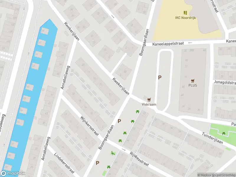 Ambulance met grote spoed naar de Kwekerijlaan in Amsterdam