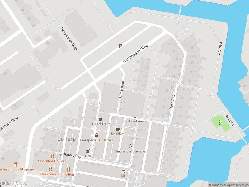 Ambulance met grote spoed naar de Boomkensdiep in Capelle aan den IJssel