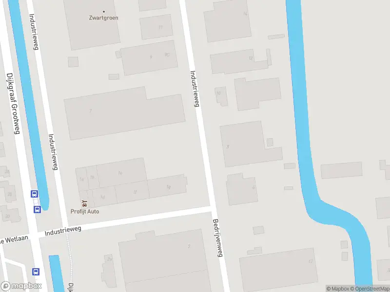 Ambulance naar de Industrieweg in Andijk