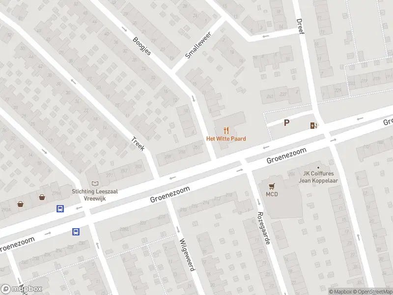 Ambulance met grote spoed naar de Groenezoom in Rotterdam