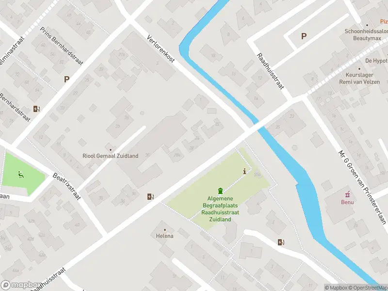 Ambulance met gepaste spoed naar de Raadhuisstraat in Zuidland