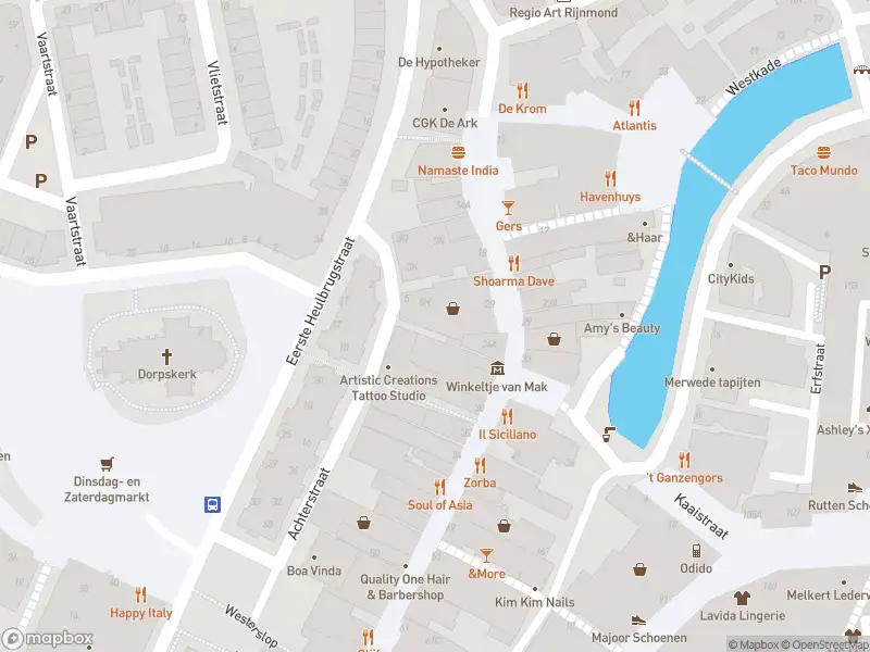 Ambulance met gepaste spoed naar de Voorstraat in Spijkenisse