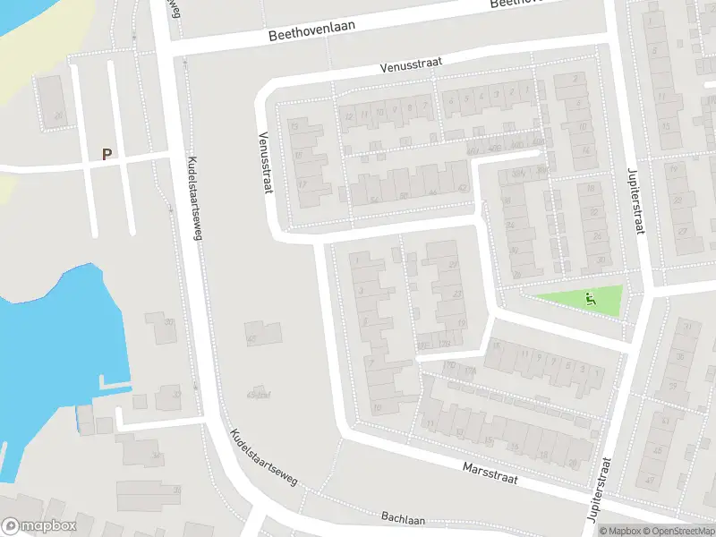 Brandweer met grote spoed naar de Marsstraat in Aalsmeer vanwege waarnemen gaslucht