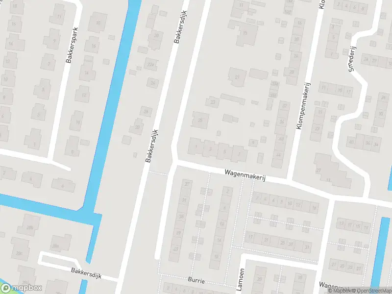 Ambulance met grote spoed naar de Wagenmakerij in Barendrecht