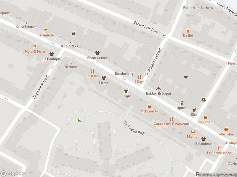 Ambulance met gepaste spoed naar de Zwart Janstraat in Rotterdam