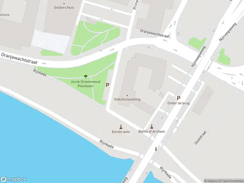 Ambulance met gepaste spoed naar de Kadestraat in Arnhem vanwege waarnemen gaslucht