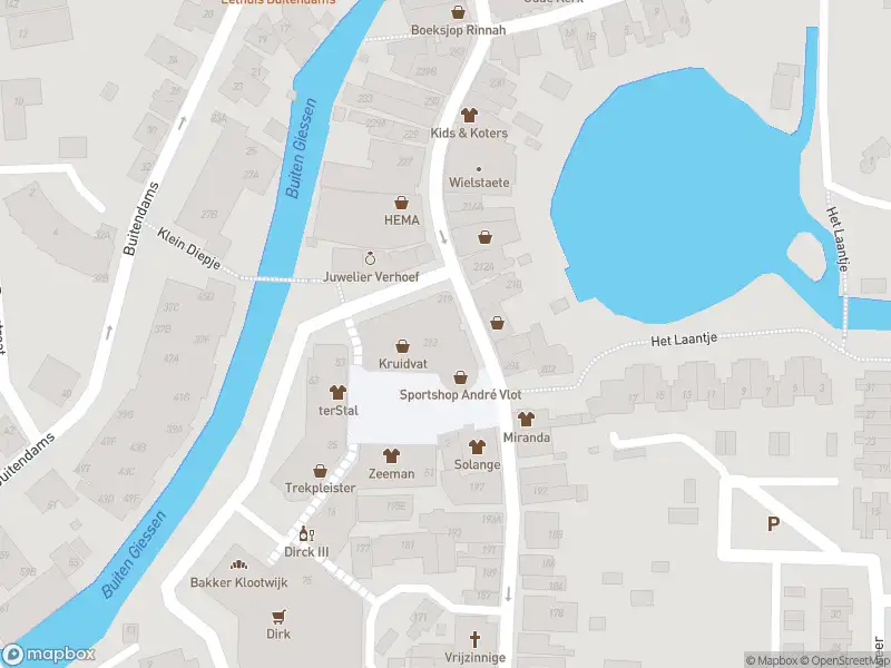 Ambulance met grote spoed naar de Den Bogerd in Hardinxveld-Giessendam vanwege afhijsen patient