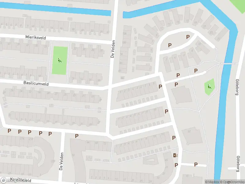 Ambulance met grote spoed naar de Rozemarijnveld in Schiedam